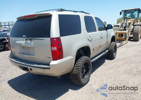 2010 Chevrolet Tahoe Lt z USA, uszkodzony, nr VIN 1GNUKBE09AR110145